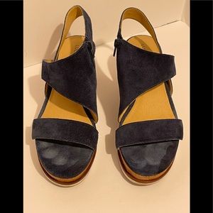 Lucky Brand Bylanna Wedge Sandal, Women’s size 10M, Blue Leather Suede Upper